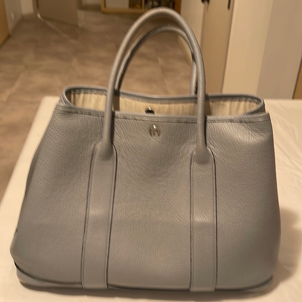Blue tote bag.